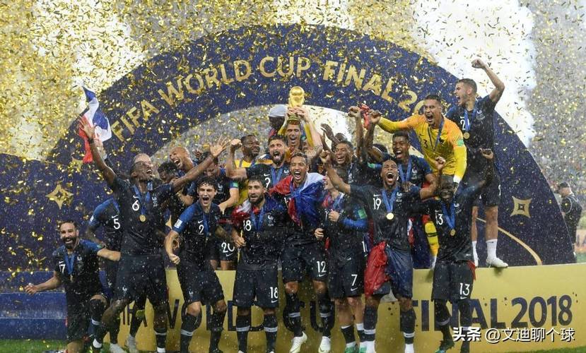 摸吉祥物女演员胸部，前塞尔塔队长马略被判赔偿1000欧