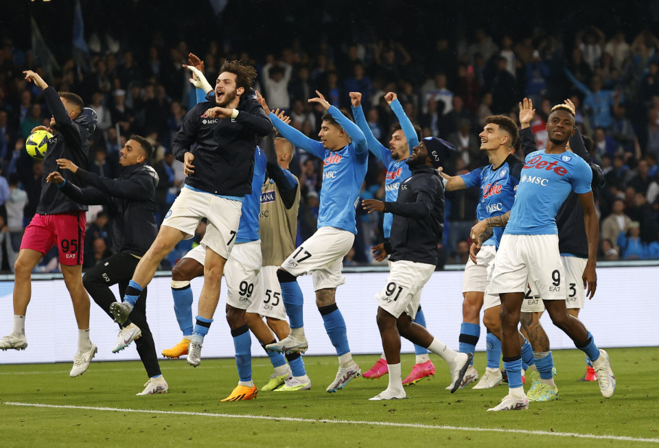 勇夺金靴，法比奥赛后社媒：感谢队友以及每位愿意相信我的人