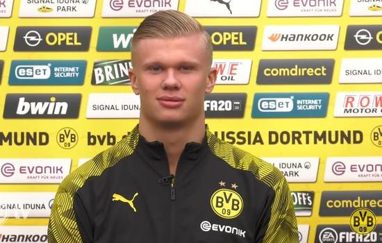 莱万：职业生涯已接近尾声，我想在体育和情感方面享受当下