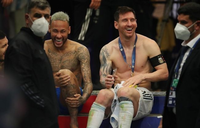 欧洲杯历史最佳阵容评选