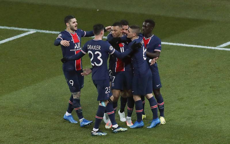 球员暖心动作感动全场