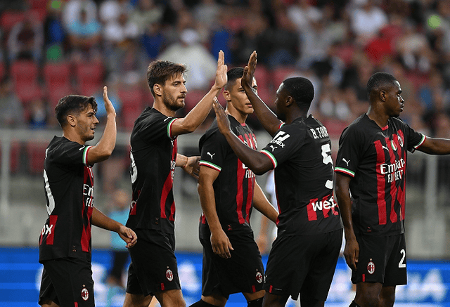 状态持续火热！本轮英超送助攻，福登最近3场比赛已造5球