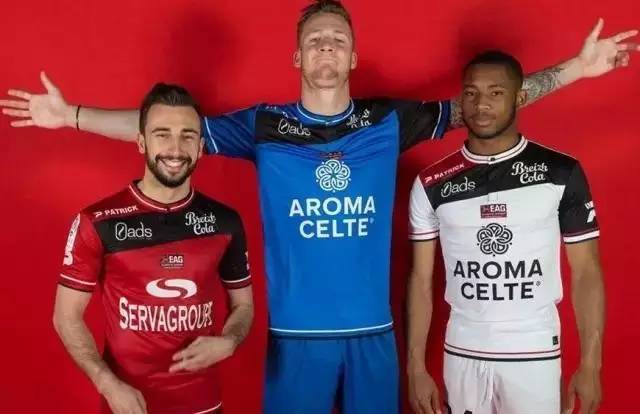 阿根廷强势晋级淘汰赛