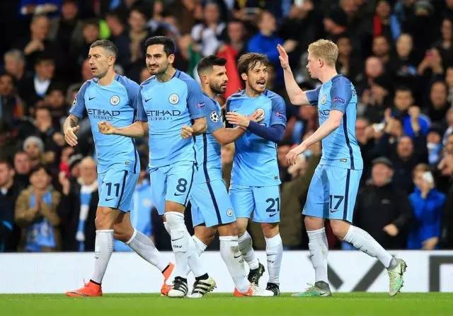 德转更新巴甲球员身价，内马尔再跌100万只剩1000万欧