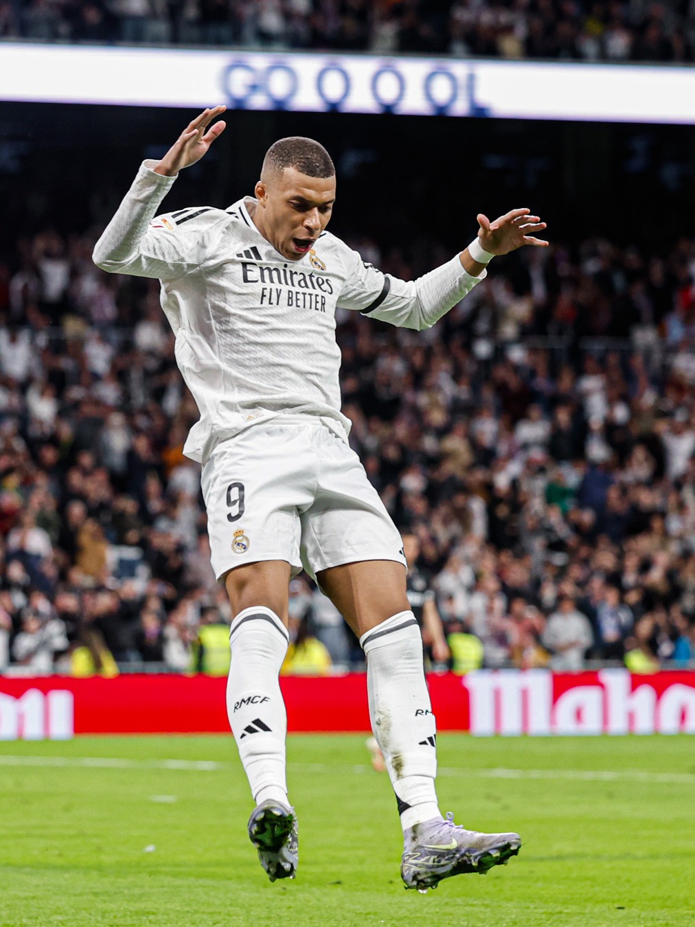 英超半场：达姆斯高、弗莱明造险，布伦特福德0-0伯恩利