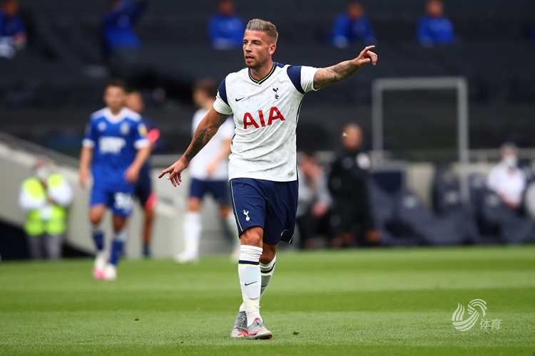 NBA：凯尔特人延续强势 双探花合砍60分